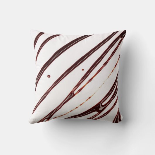 Chocolate Fudge Brown Throw Pillow  クッション (裏面)