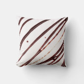 Chocolate Fudge Brown Throw Pillow  クッション (正面)