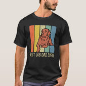 Chocolate Lab Dad Labrador Retriever Retro Matchin Tシャツ (正面)