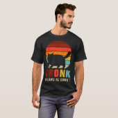 Chonk Oh Lawd He Comin   Chonk Cat  Graphic Cat Tシャツ (正面フル)