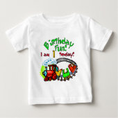 Choo Chooの列車の第1誕生日のTシャツおよびギフト ベビーTシャツ (正面)