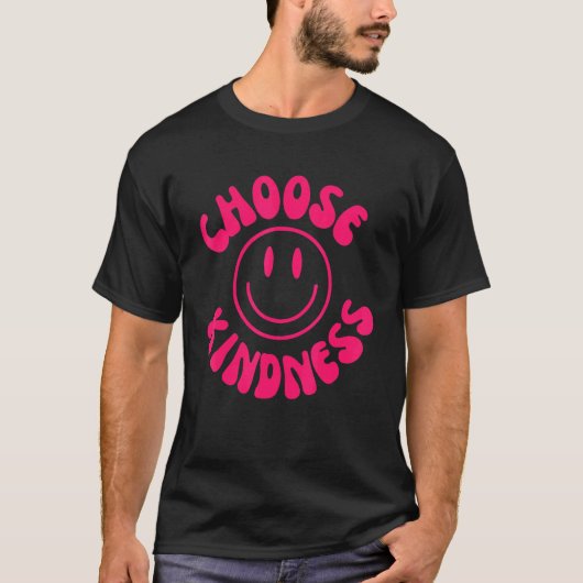 Choose Kindness Pink Smile Face Preppy Aesthetic T Tシャツ (正面)