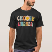 Choose Kindness Retro Groovy Daisy Be Kind Inspira Tシャツ (正面)