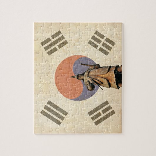 Chosuneseの旗が付いているすぐに海軍大将のイ向こうずねの彫像 ジグソーパズル (縦)