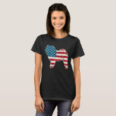 Chow Chow 4th of July Men Women USA American Flag Tシャツ (正面フル)