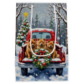 Chow Chow Christmas Red Truck Holiday ミディアムペーパーバッグ (裏面)