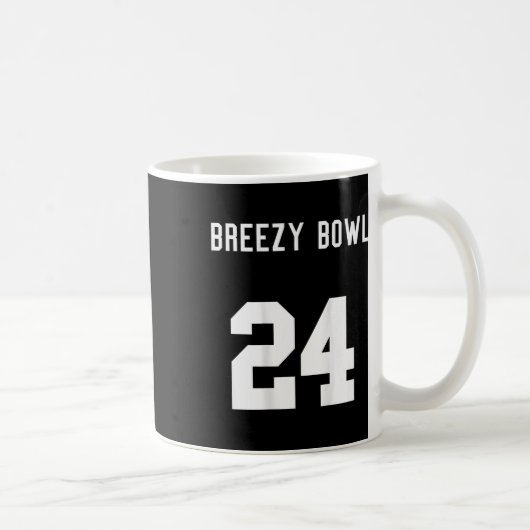 Chris Breezy 24 On Back  コーヒーマグカップ (右)