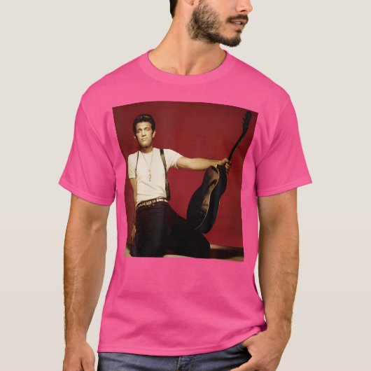 Chris Isaak Guitar Photo Shoot By Simon Fowler Tシャツ (正面)