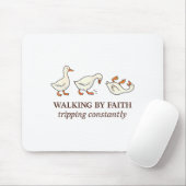 Christian Goose Walking By Faith Tripng Constantly マウスパッド (マウス)