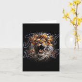 Christian Jesus Is King With Striking Lion Of Juda カード (黄色い花)