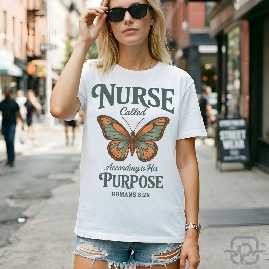 Christian Nurse Romans 8:28 Butterfly Faith Tシャツ