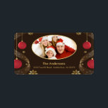 CHristmasフレームPHOTO差出人住所ラベル ラベル<br><div class="desc">あなたの封筒、クリスマスカード、クリスマスパーティの招待状をドレスアップ&クリスマスボールフォトフレーム差出人住所ラベルと有難いノートカード！この差出人住所ラベルは、赤いクリスマスボールと金ゴールドアクセントを持つ茶色の背景にセットされたフレームを特徴とする。あなたの封筒のための完璧な仕上げtouch!www.celebrateitholidays.comで私たちを参照して、休暇の全行を見るには、親切な差出人住所ラベルの1つ。</div>