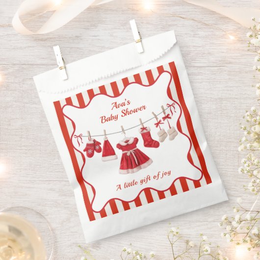 Christmas Baby Shower | Santa Clothes Red & White フェイバーバッグ (クリップ留めされた状態)