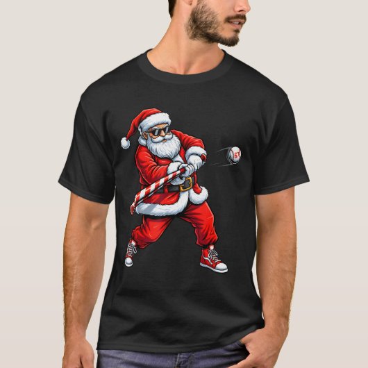 Christmas Baseball Player Santa Funny Xmas Boys Me Tシャツ (正面)