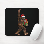 Christmas Bigfoot Santa Hat Funny Sasquatch Big Fo マウスパッド (マウス)
