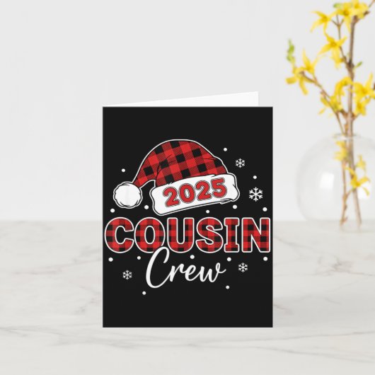 Christmas Buffalo Plaid 2025 Cousin Crew Santa Hat カード (黄色い花)