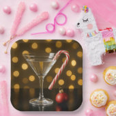 Christmas Candy Cane On a Martini Glass ペーパープレート (パーティー)