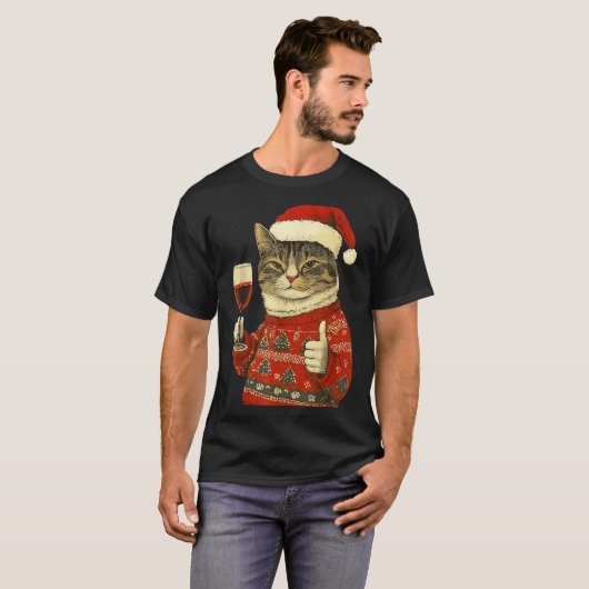 Christmas Cat Likes Cute Cat Drinking Wine With Sa Tシャツ (正面フル)