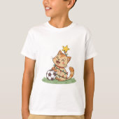 Christmas Cat with Soccer Ball Tシャツ (正面)