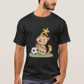 Christmas Cat with Soccer Ball Tシャツ (正面)