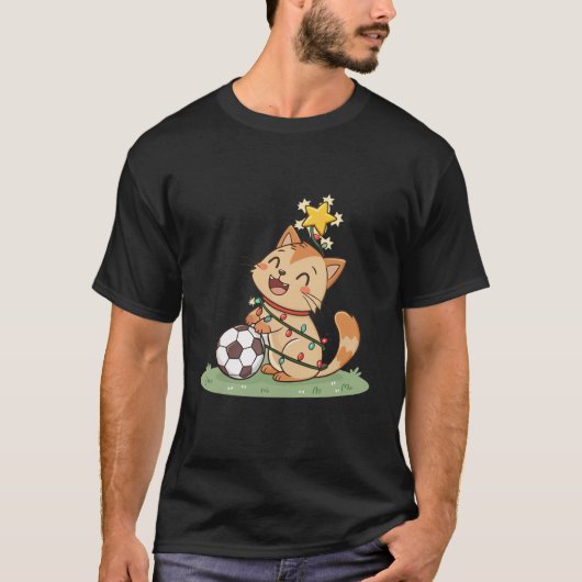 Christmas Cat with Soccer Ball Tシャツ (正面)