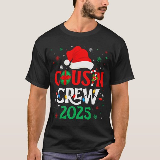 Christmas Cousin Crew 2025 Xmas Funny Matching Fam Tシャツ (正面)