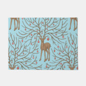 Christmas deer on blue ドアマット (正面)