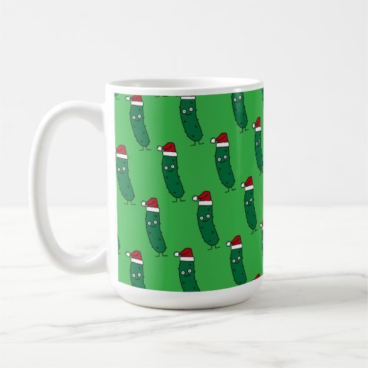 Christmas Dill Pickle wearing a Santa Hat コーヒーマグカップ (左)