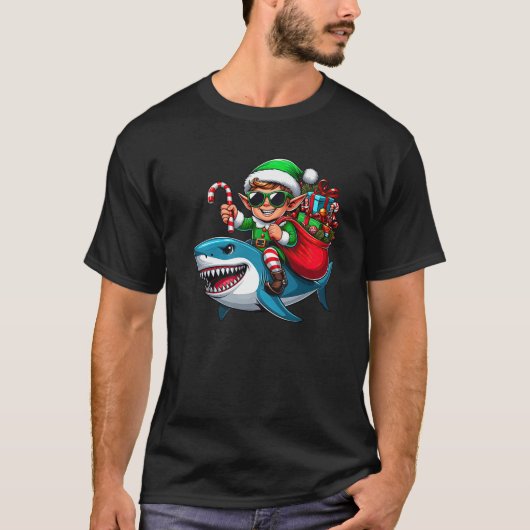 Christmas Elf Riding Shark Santa Hat Candy Cane Xm Tシャツ (正面)