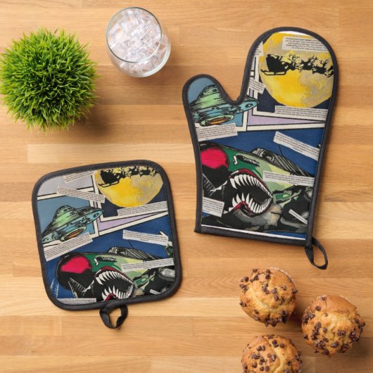 'Christmas Enhances'絵を描's on a 鍋つかみ&鍋敷きセット (トップダウン)