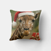 Christmas Giraffe With Holiday Gift クッション (裏面)