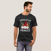 Christmas Gnome Hanging With My Gnomies Men Women Tシャツ (正面フル)