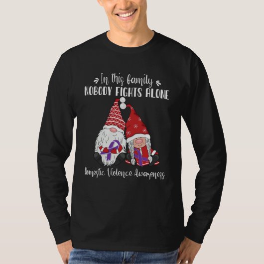 Christmas Gnomes Domestic Violence Awareness Tシャツ (正面)