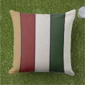 Christmas Gold Green Red Silver And White Stripes アウトドアクッション (芝生)