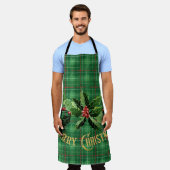 Christmas Green Plaid with Wreath エプロン (着用した状態)