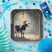 Christmas Hereford Cow In Barn Doorway ペーパープレート (パーティー)
