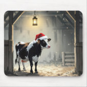 Christmas Hereford Cow In Barn Doorway マウスパッド (正面)