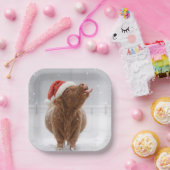 Christmas Highland Cow Catching Snowflakes ペーパープレート (パーティー)