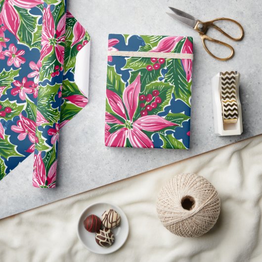 Christmas Holly And Flower Patterned  ラッピングペーパー (クラフト)