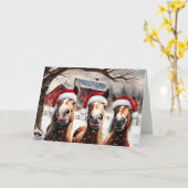 Christmas Horses in Snow with Cute Santa Hats カード (黄色い花)
