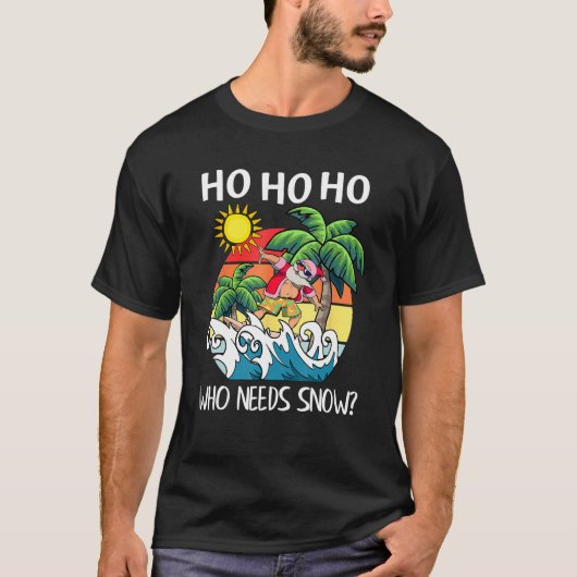 Christmas In July  Santa Surfing Summer Beach Vaca Tシャツ (正面)