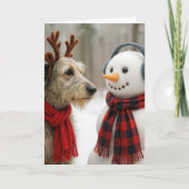 Christmas Irish Wolfhound Gazing at a Cute Snowman カード (正面)