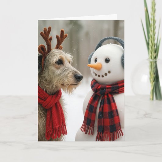 Christmas Irish Wolfhound Gazing at a Cute Snowman カード (正面)