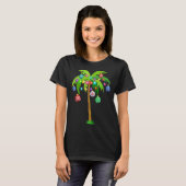 Christmas Lights Palm Tree Funny Hawaii Beach Trop Tシャツ (正面フル)