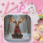 Christmas Moose Wearing Scarf and Lights ペーパープレート (パーティー)