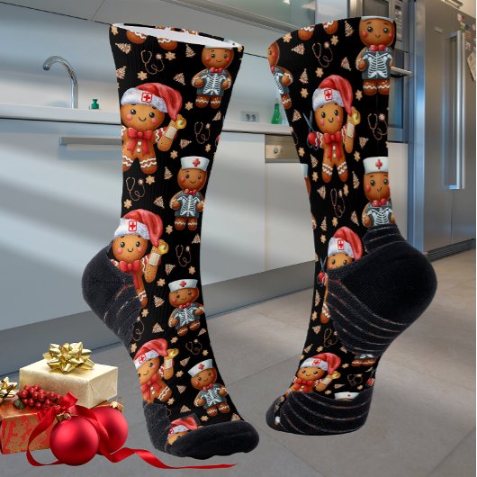 Christmas Nurse Whimsical Gingerbread Man ソックス