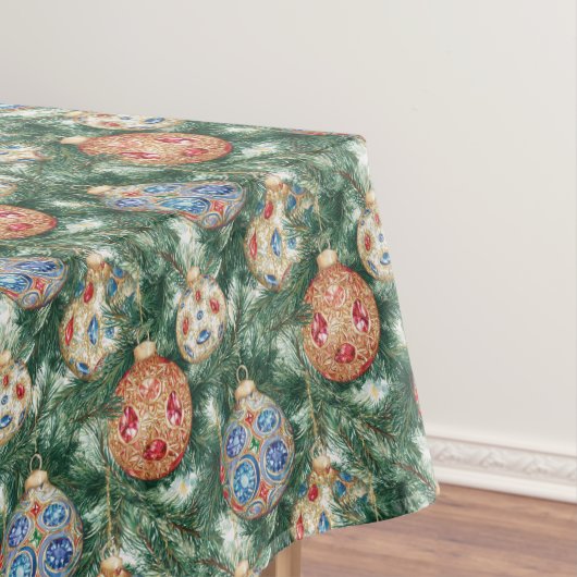Christmas Ornate Ornaments Of Jewels On Pine  テーブルクロス (インサイチュ)