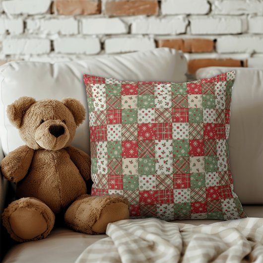 Christmas  patchwork green red pattern  クッション