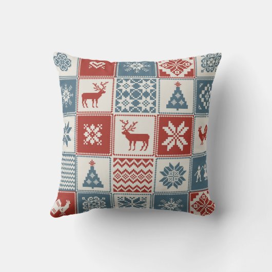 Christmas pattern in patchwork style. Traditional  クッション (裏面)