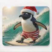 Christmas Penguin Surfing On an Ocean Wave マウスパッド (正面)